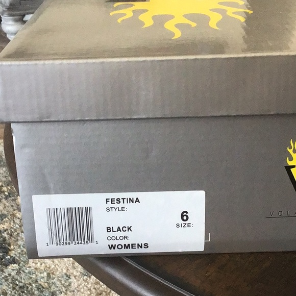 Volatile wedges - Picture 6 of 7